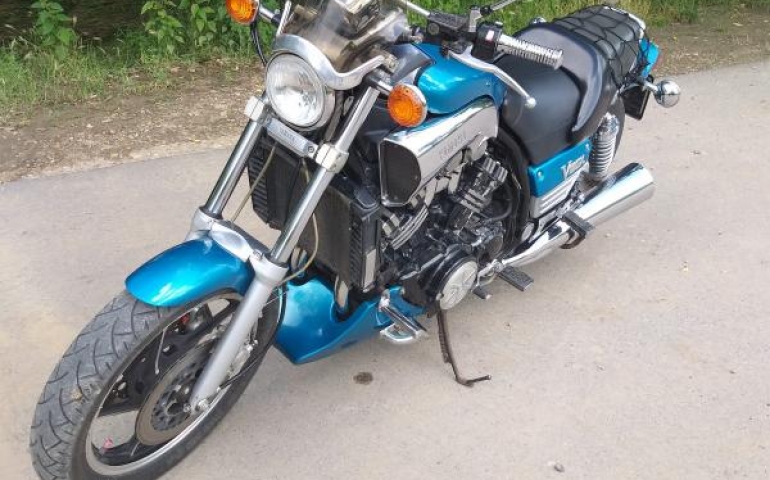 Yamaha vmax online cena